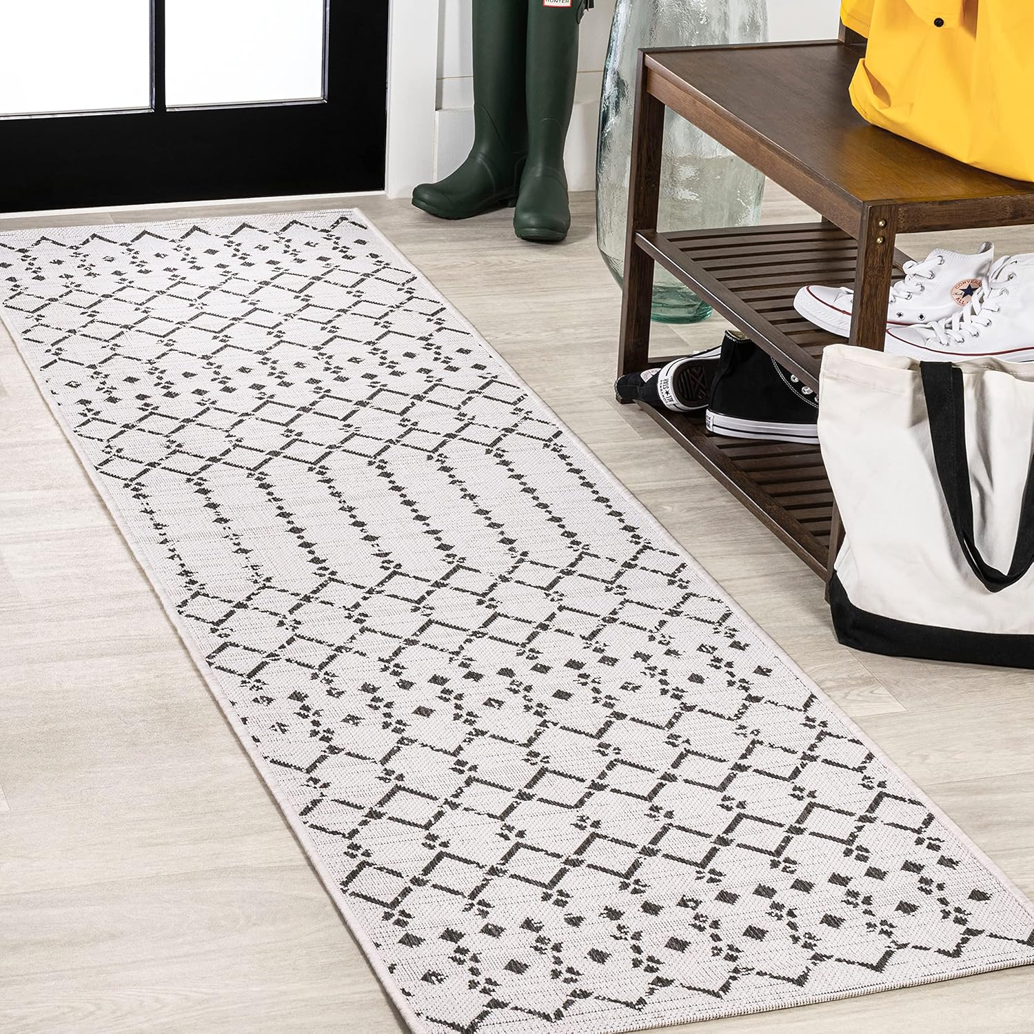 JONATHAN Y Moroccan Geometric Indoor Outdoor Area Rug 8X10 Natural/Black, Ourika Textured Weave for Backyard, Patio, Porch, Easy-Cleaning, High Traffic, Pet-Friendly, Non-Shedding (SMB108D-8)