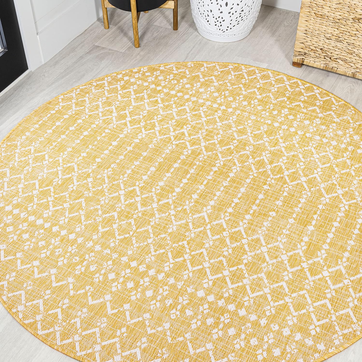 JONATHAN Y Moroccan Geometric Indoor Outdoor Area Rug 8X10 Natural/Black, Ourika Textured Weave for Backyard, Patio, Porch, Easy-Cleaning, High Traffic, Pet-Friendly, Non-Shedding (SMB108D-8)