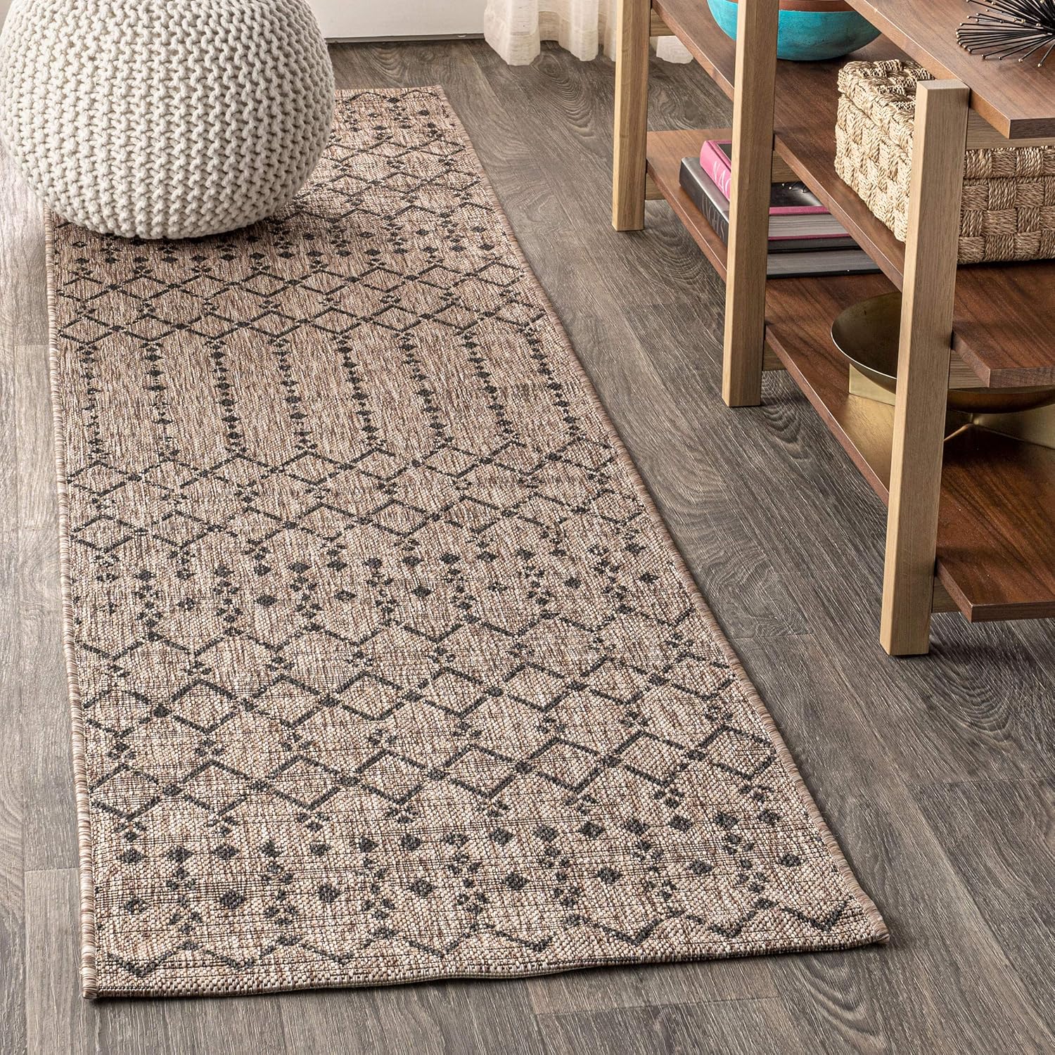 JONATHAN Y Moroccan Geometric Indoor Outdoor Area Rug 8X10 Natural/Black, Ourika Textured Weave for Backyard, Patio, Porch, Easy-Cleaning, High Traffic, Pet-Friendly, Non-Shedding (SMB108D-8)