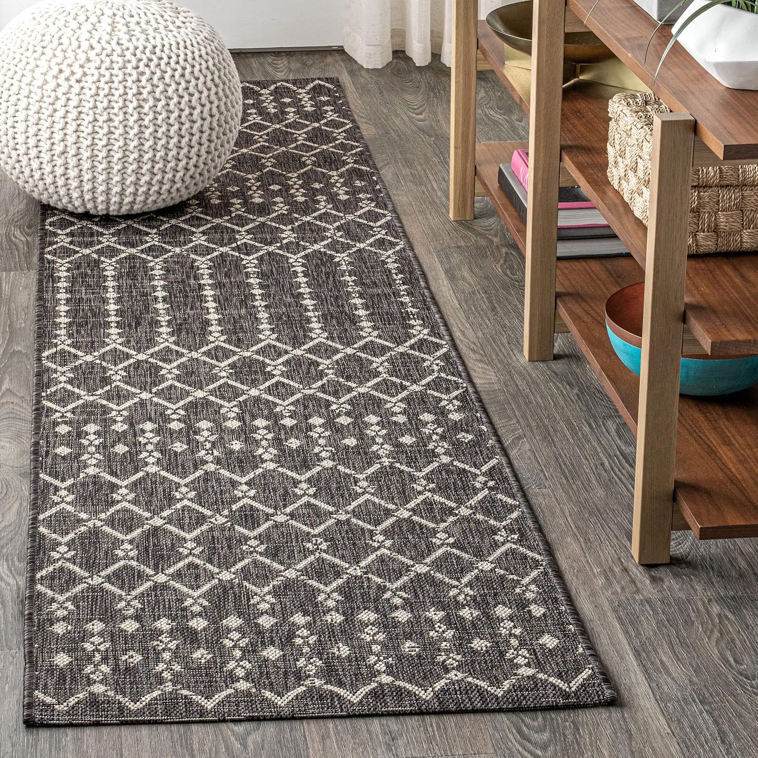 JONATHAN Y Moroccan Geometric Indoor Outdoor Area Rug 8X10 Natural/Black, Ourika Textured Weave for Backyard, Patio, Porch, Easy-Cleaning, High Traffic, Pet-Friendly, Non-Shedding (SMB108D-8)